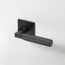Load image into Gallery viewer, Mila Door Lever